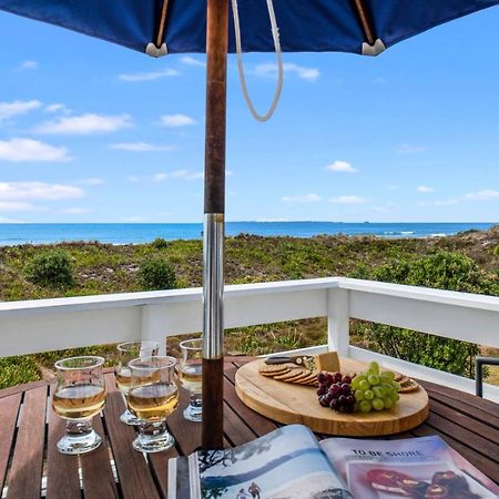 Oceanside Bach - Mount Maunganui Holiday Home Exterior photo