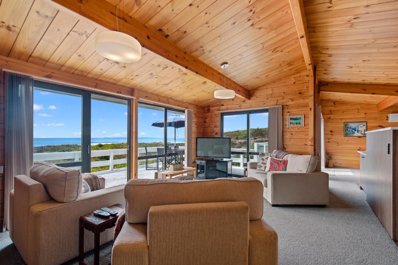 Oceanside Bach - Mount Maunganui Holiday Home Exterior photo