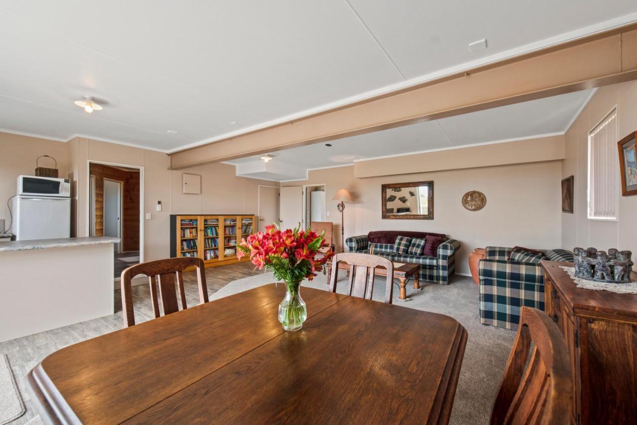 Oceanside Bach - Mount Maunganui Holiday Home Exterior photo