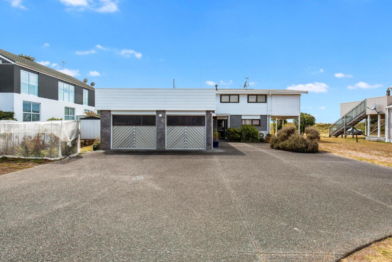 Oceanside Bach - Mount Maunganui Holiday Home Exterior photo